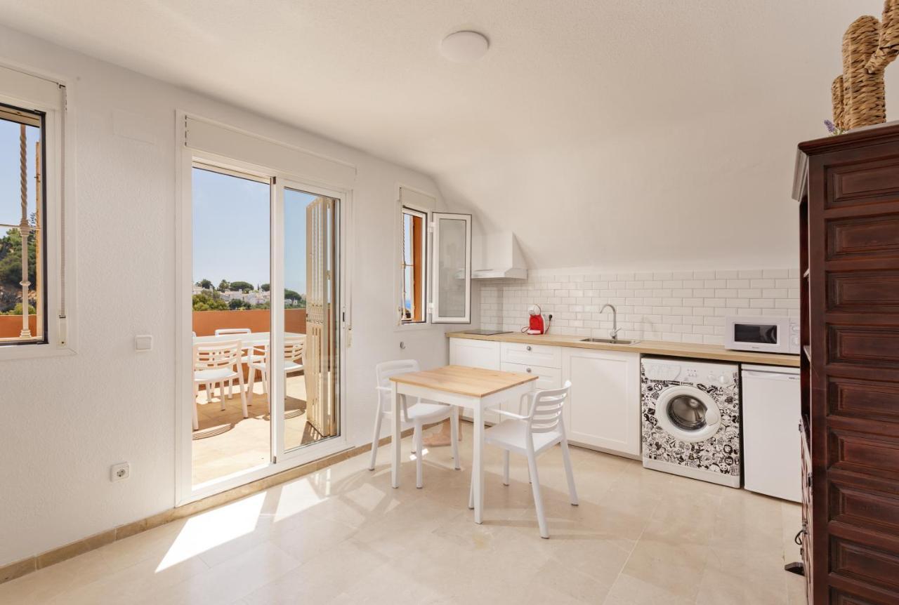 Fresh Penthouse Apartment With Great Sea Views Касарес Екстер'єр фото